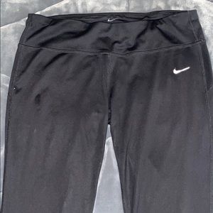 All black nike leggings